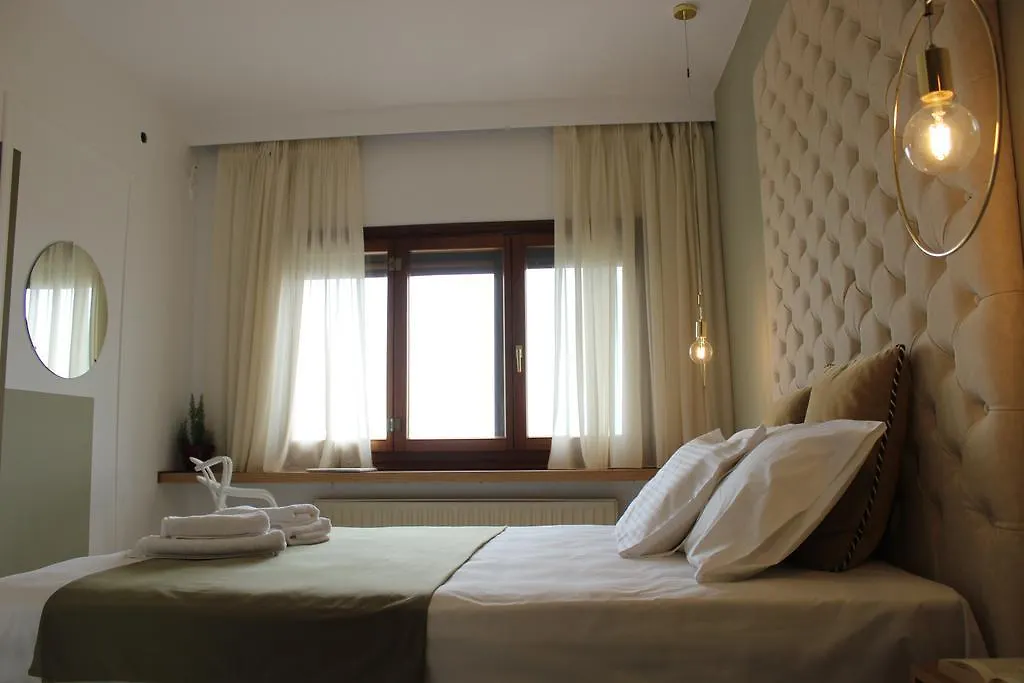 Pinehouse King Suite Nikiti