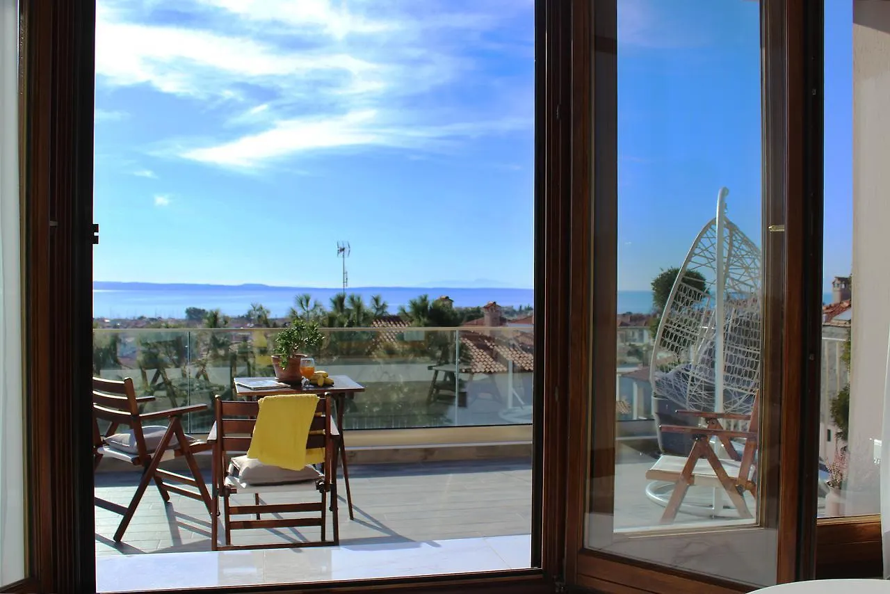 Apartment Pinehouse King Suite Nikiti  Greece